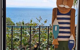 Sunny Apartment 150 M From The Sea